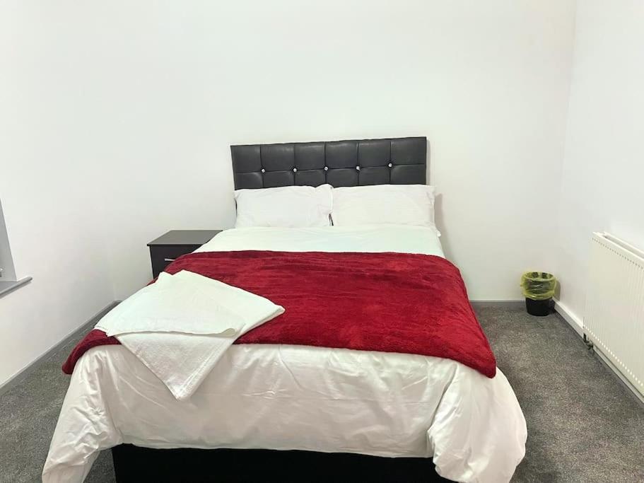 Lovely 3 Bed Ground Floor Apartment Near Qe Hospital Harborne Birmingham New Экстерьер фото